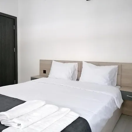 гест хаус паркова 33 Casa de hóspedes Razgrad