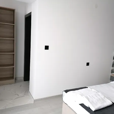 гест хаус паркова 33 Casa de hóspedes 3*