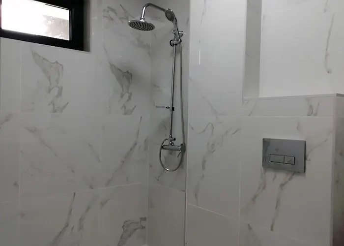 гест хаус паркова 33 3* Razgrad